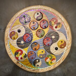 Yins and Yangs Puzzle